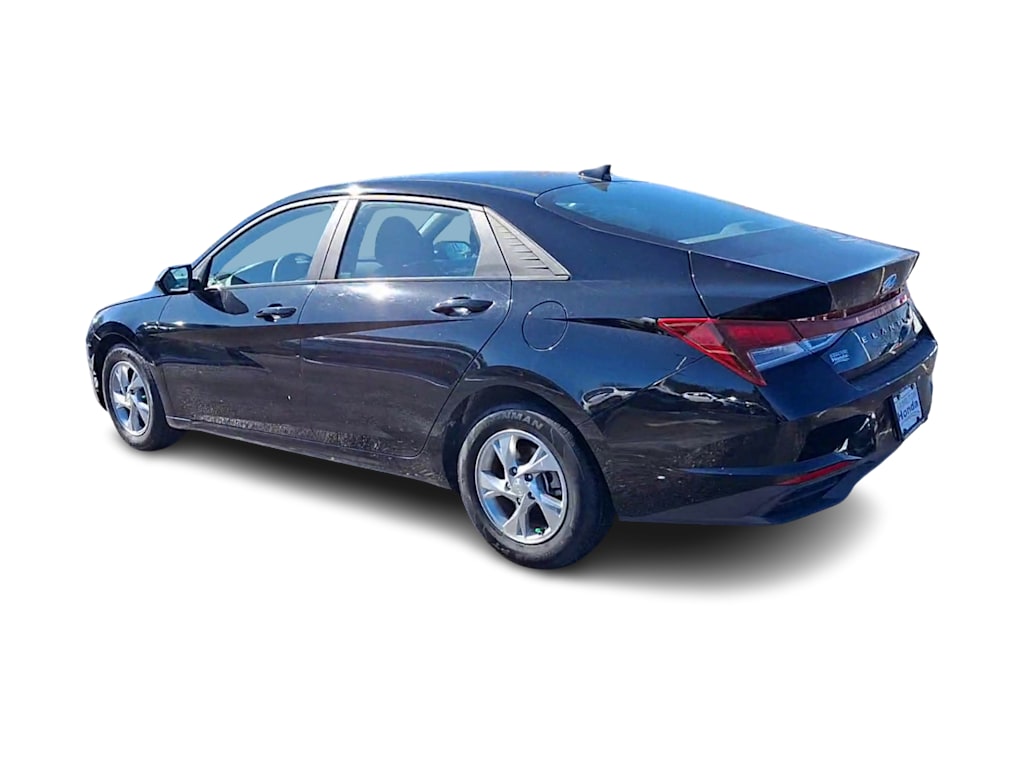 2022 Hyundai Elantra SE 4