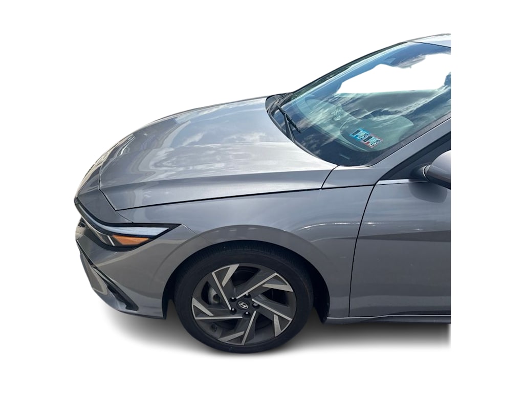 Thumbnail: 2025 Hyundai Elantra - 4