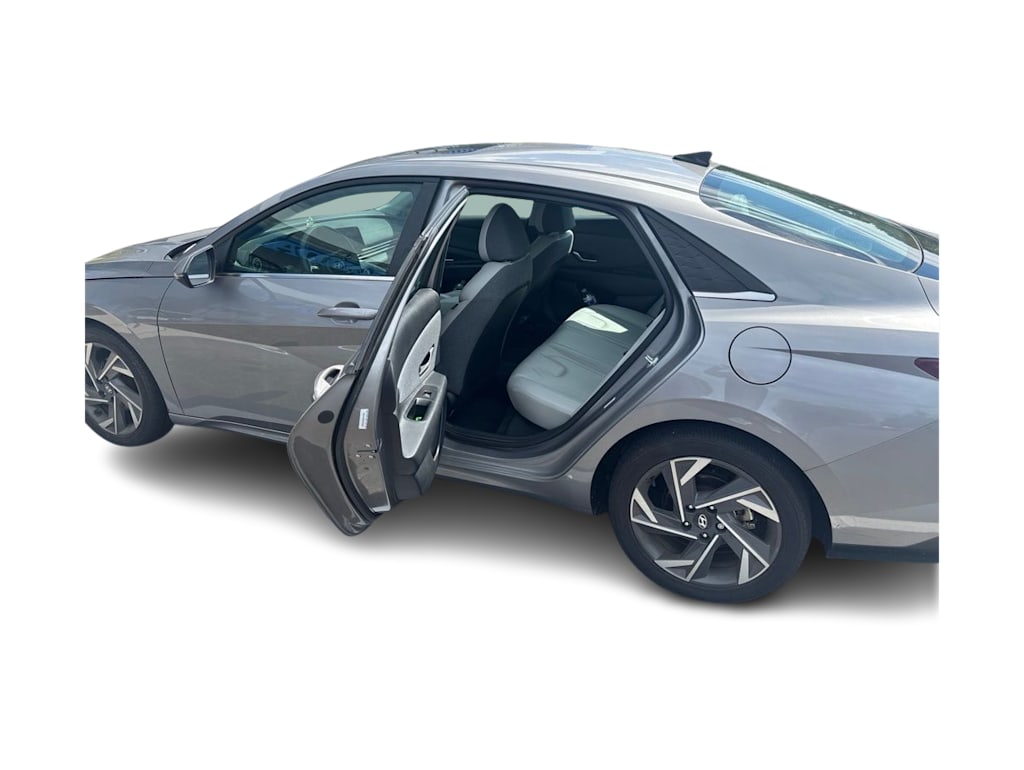 Thumbnail: 2025 Hyundai Elantra - 16