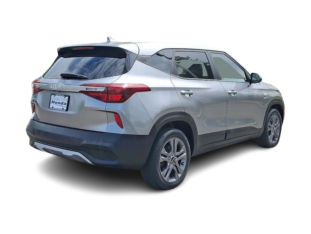 Thumbnail: 2023 Kia Seltos - 25
