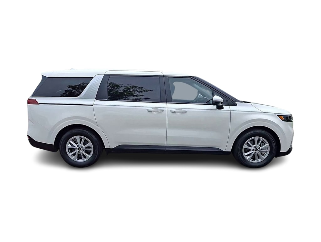 Thumbnail: 2023 Kia Carnival - 16