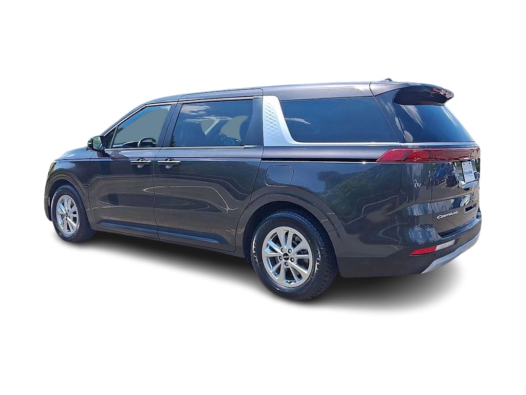 Thumbnail: 2022 Kia Carnival - 4