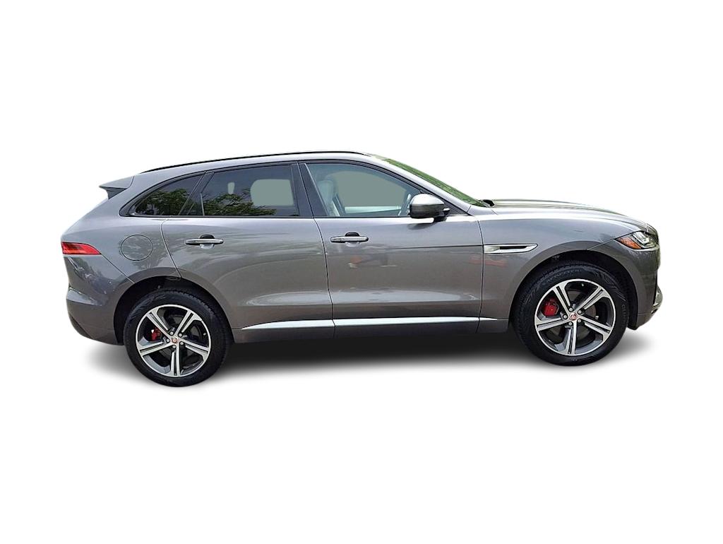 Thumbnail: 2019 Jaguar F-Pace - 17
