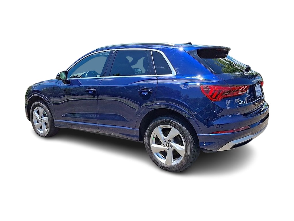 Thumbnail: 2022 Audi Q3 - 4