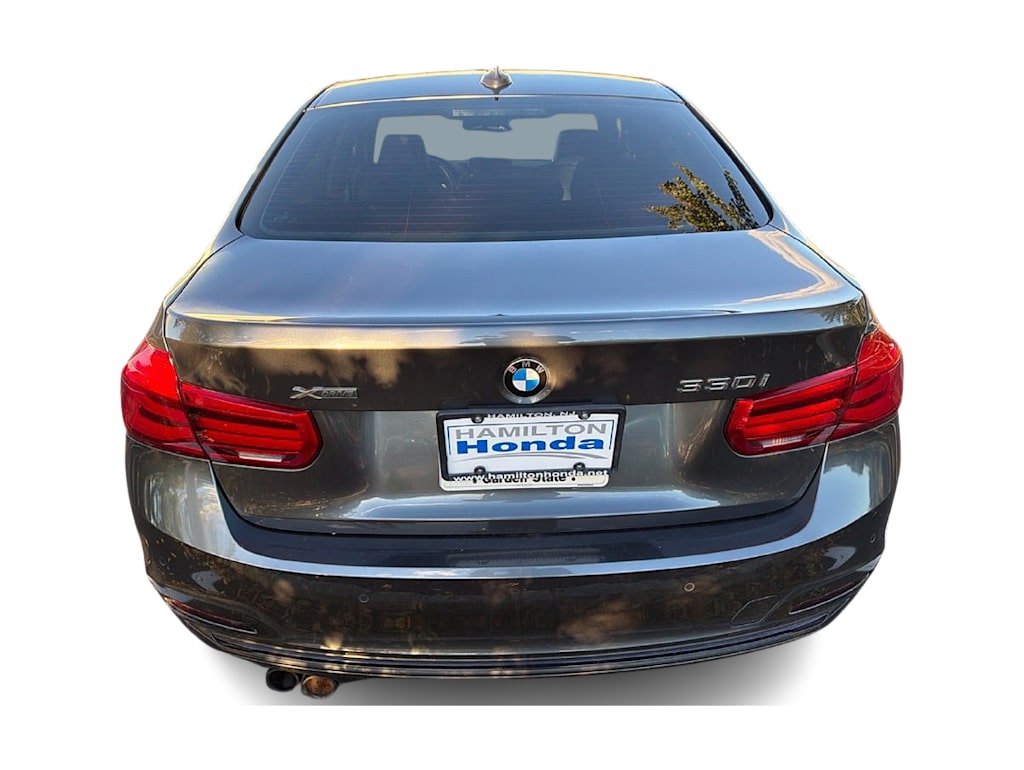 Thumbnail: 2018 BMW 3 Series - 4