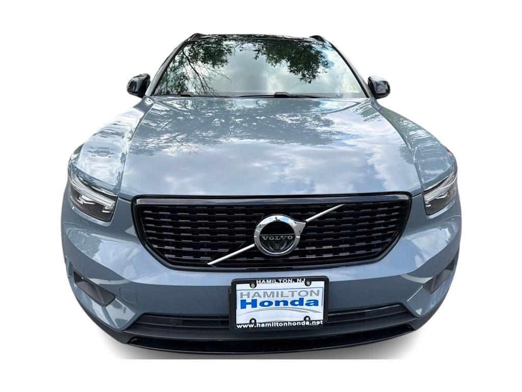 Thumbnail: 2021 Volvo XC40 - 5