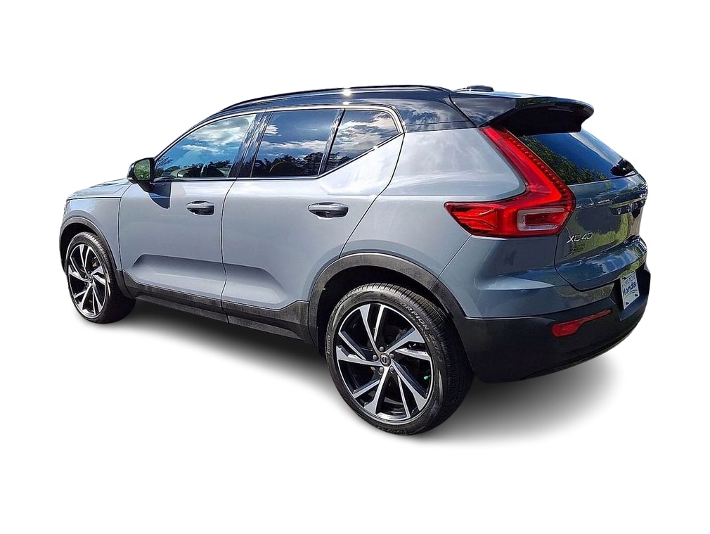 Thumbnail: 2021 Volvo XC40 - 4