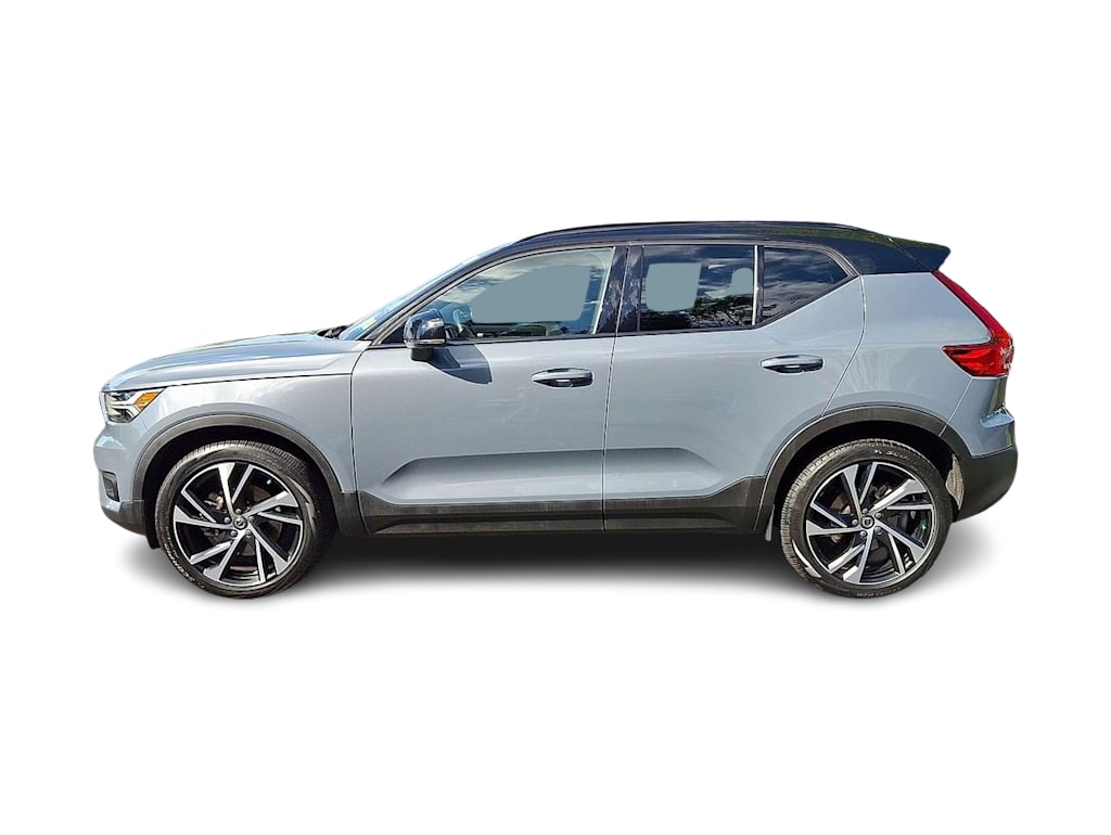 Thumbnail: 2021 Volvo XC40 - 15
