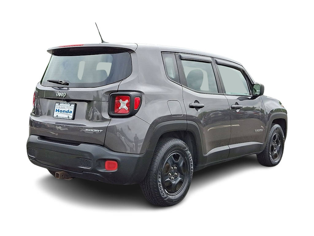 Thumbnail: 2016 Jeep Renegade - 26