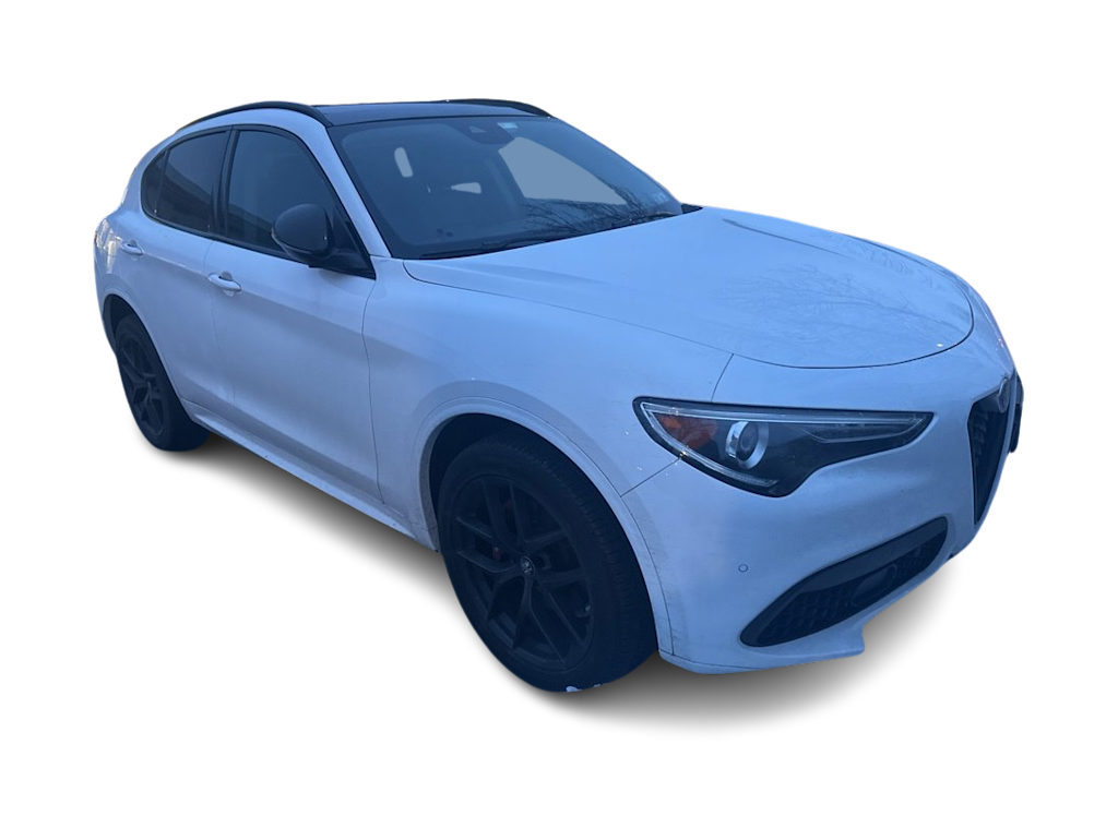 2021 Alfa Romeo Stelvio Ti 8