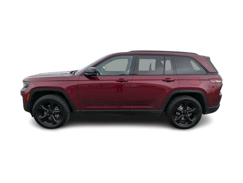 Thumbnail: 2023 Jeep Grand Cherokee - 3