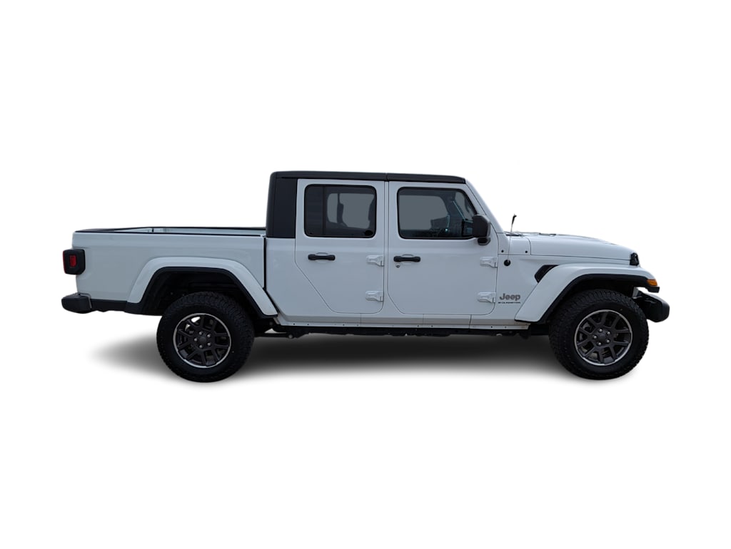 2023 Jeep Gladiator Overland 23
