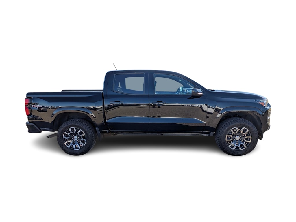 Thumbnail: 2024 Chevrolet Colorado - 21