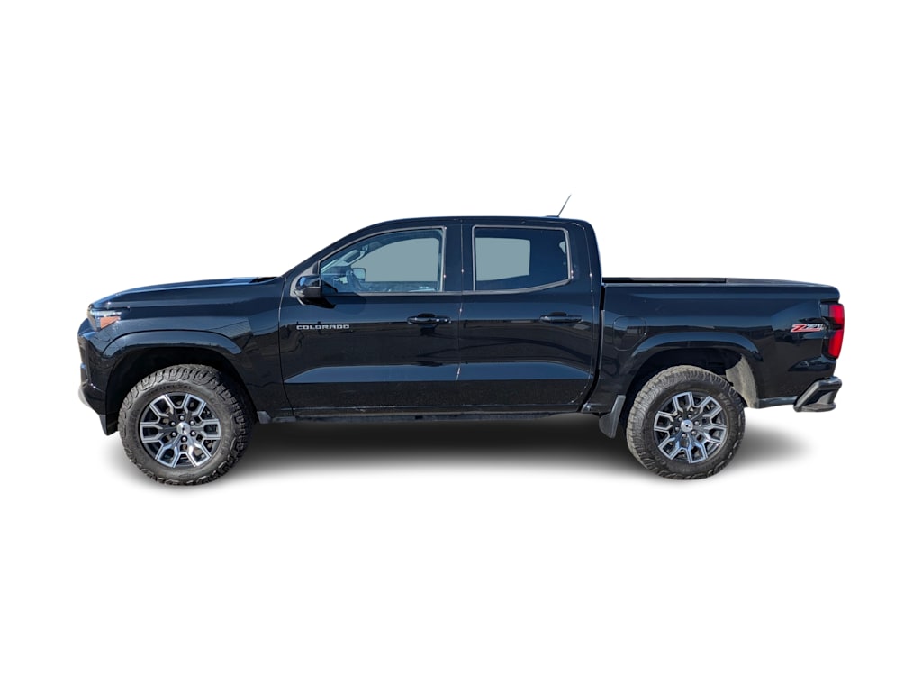 Thumbnail: 2024 Chevrolet Colorado - 3