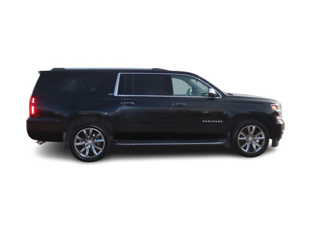 Thumbnail: 2015 Chevrolet Suburban - 21