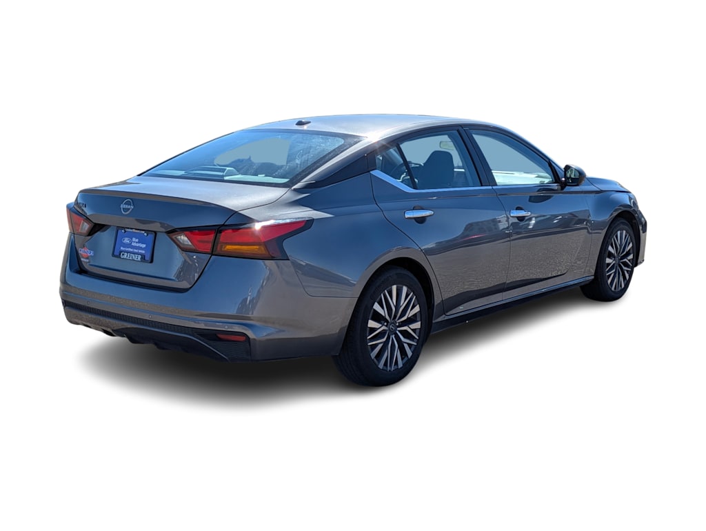 Thumbnail: 2025 Nissan Altima - 18