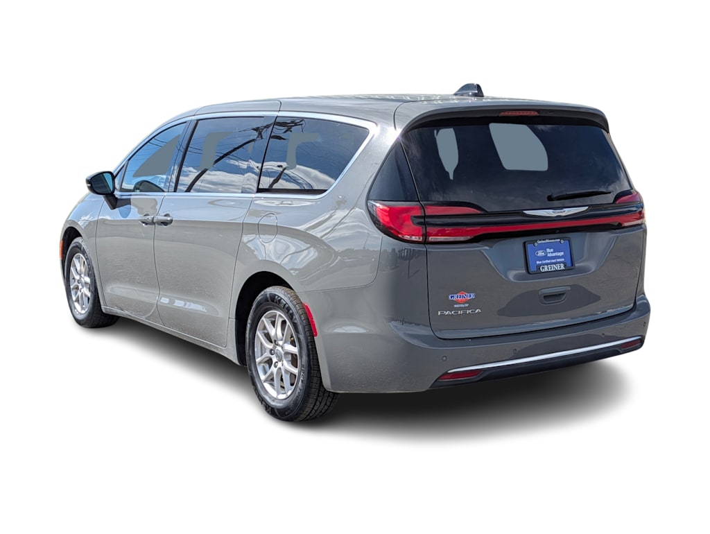 Thumbnail: 2025 Chrysler Pacifica - 4