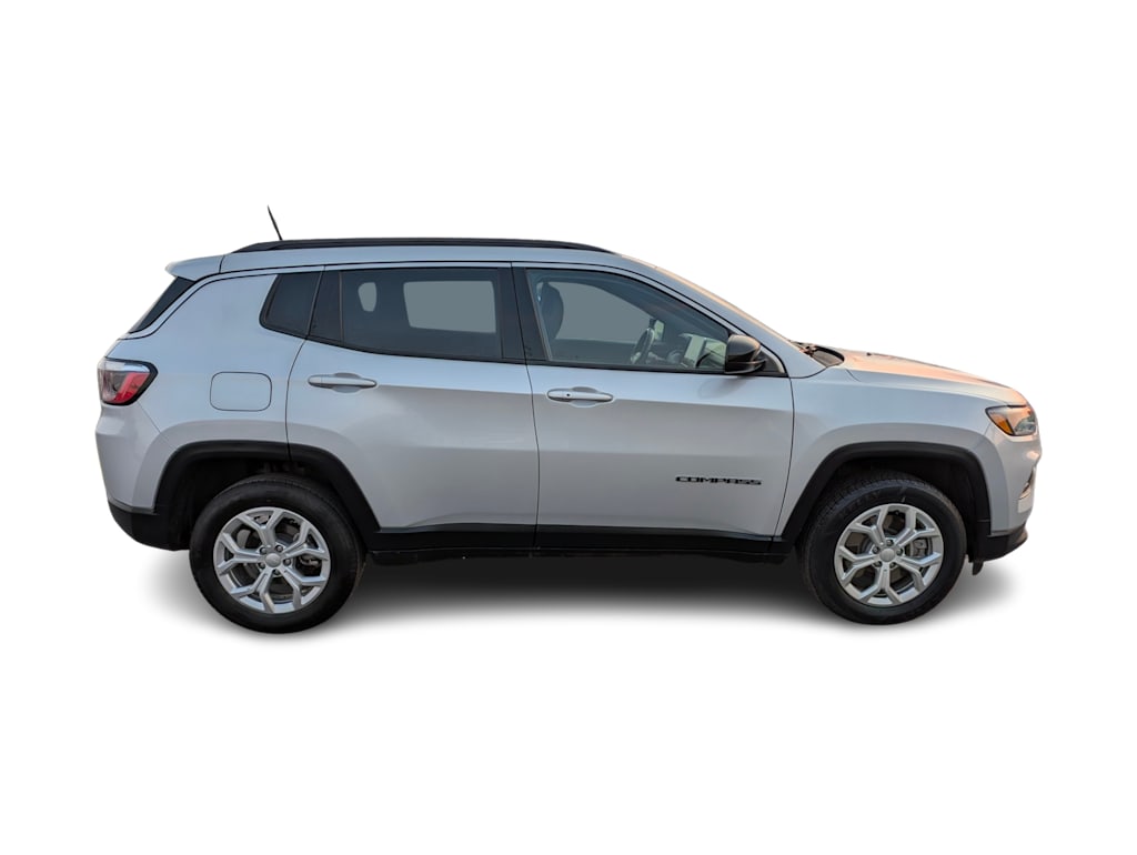 Thumbnail: 2024 Jeep Compass - 21