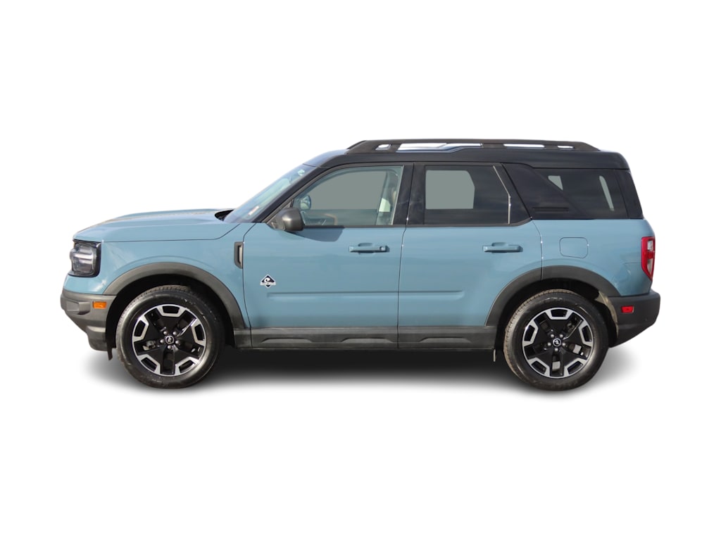 Thumbnail: 2022 Ford Bronco Sport - 3