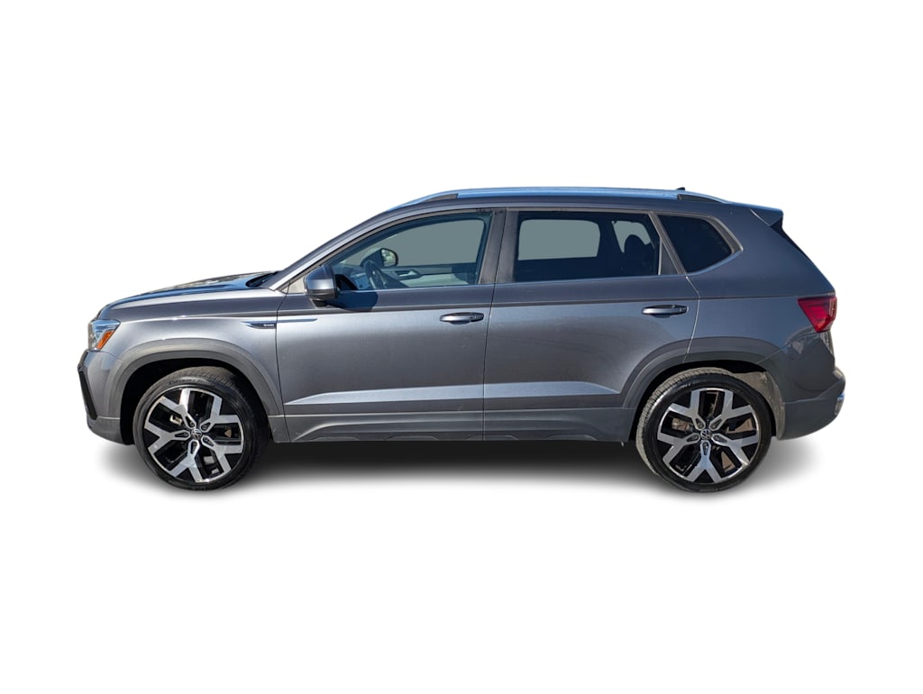 Thumbnail: 2023 Volkswagen Taos - 3