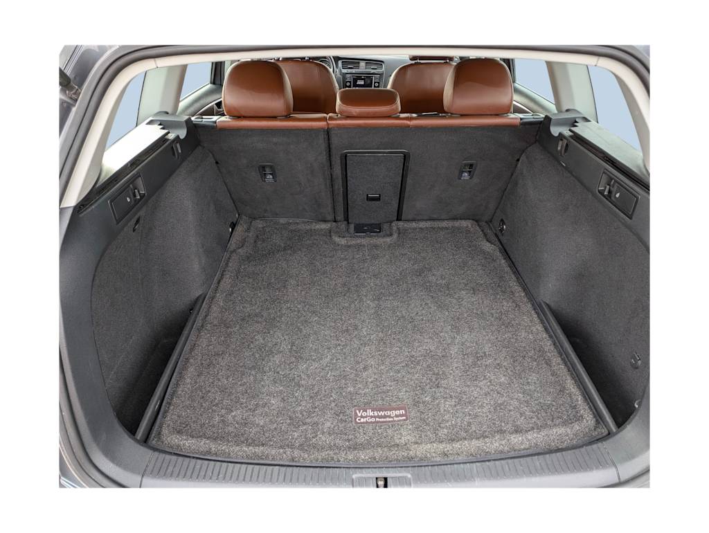 Thumbnail: 2019 Volkswagen Golf - 17