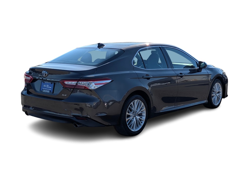 Thumbnail: 2018 Toyota Camry - 20