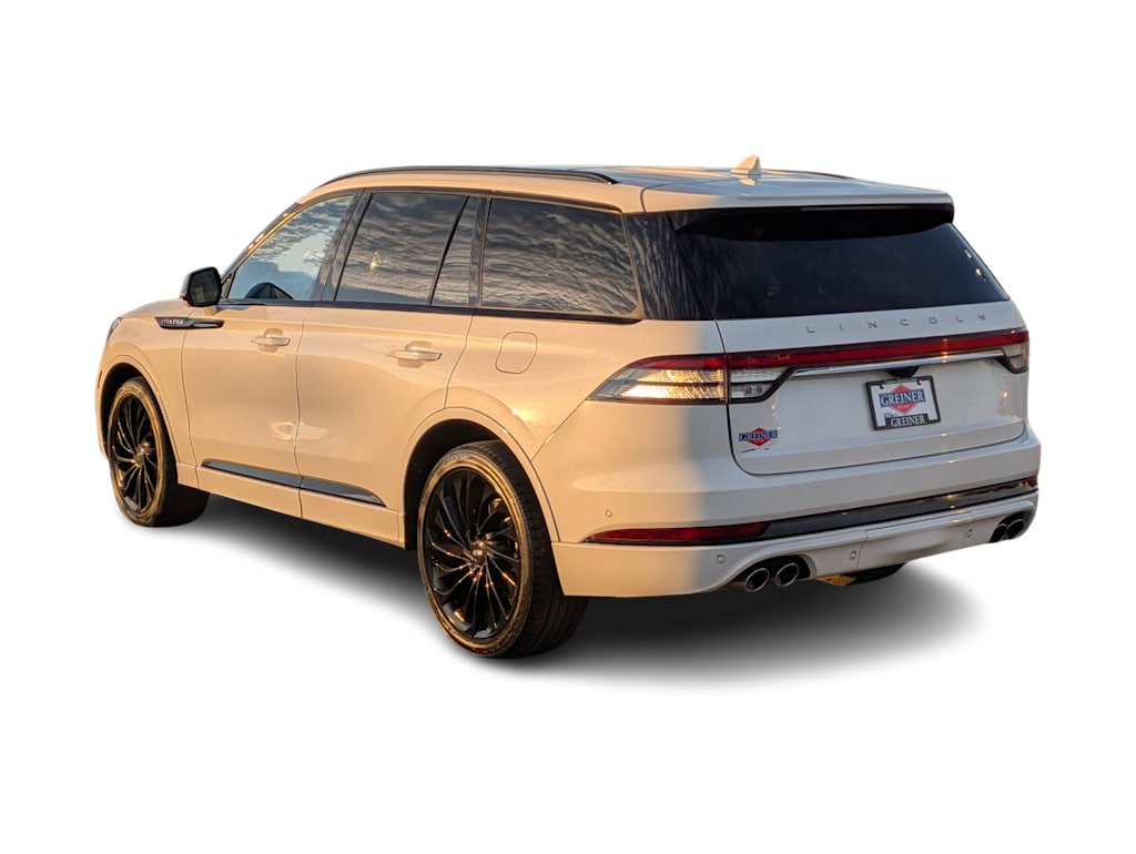 Thumbnail: 2023 Lincoln Aviator - 4