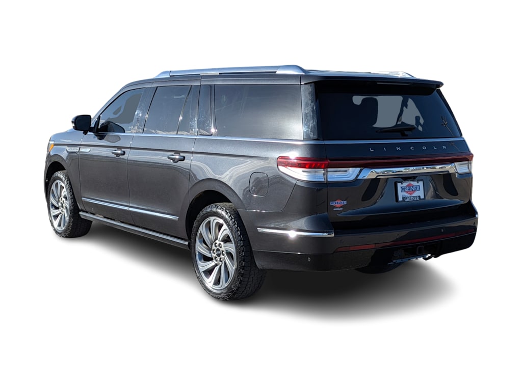 Thumbnail: 2022 Lincoln Navigator L - 4