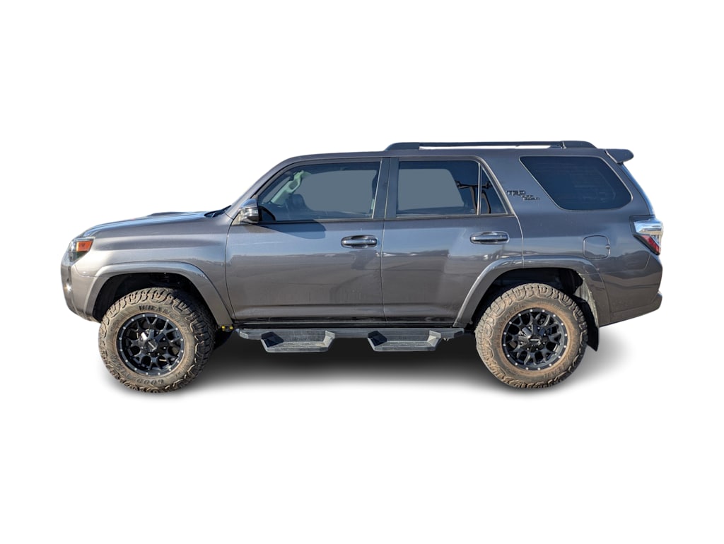 Thumbnail: 2023 Toyota 4Runner - 3