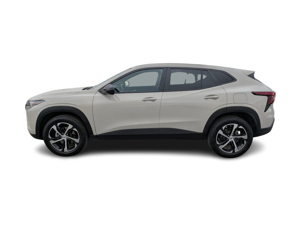 Thumbnail: 2026 Chevrolet Trax - 3