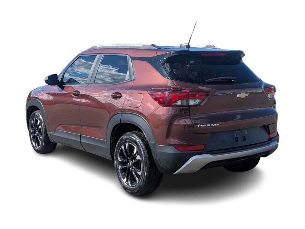 Thumbnail: 2022 Chevrolet TrailBlazer - 3