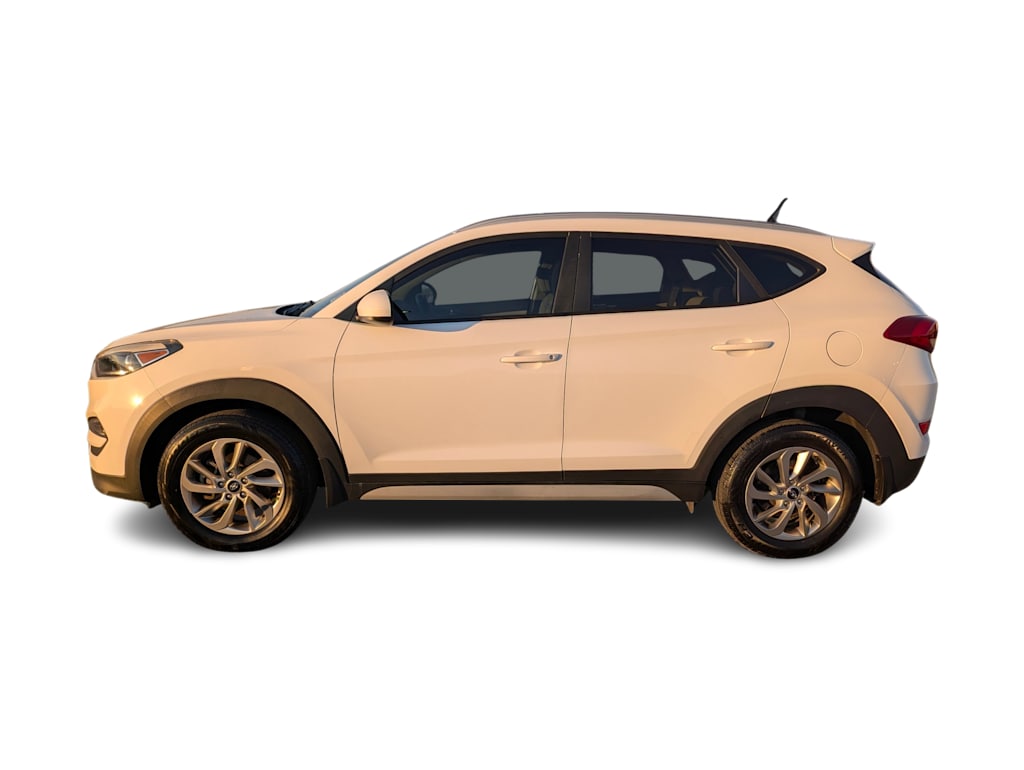 Thumbnail: 2017 Hyundai Tucson - 3