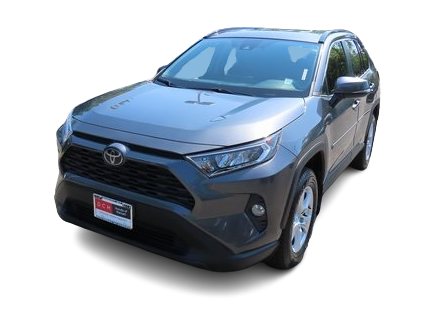 Used 2020 Toyota RAV4 XLE with VIN 2T3P1RFVXLC121459 for sale in Northfield, Minnesota