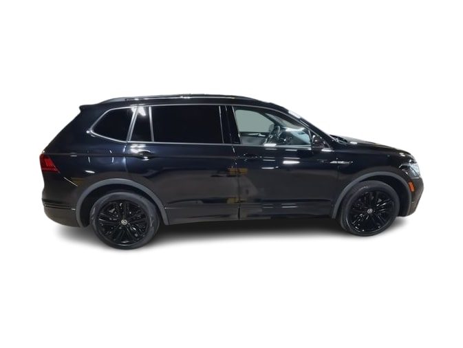 Thumbnail: 2022 Volkswagen Tiguan - 22