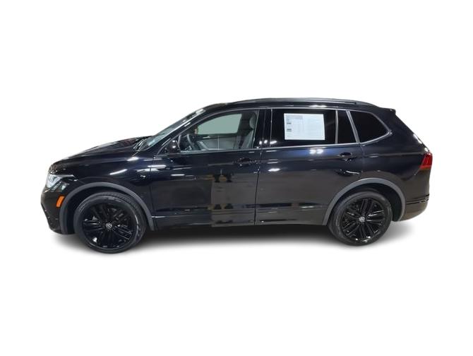 Thumbnail: 2022 Volkswagen Tiguan - 3
