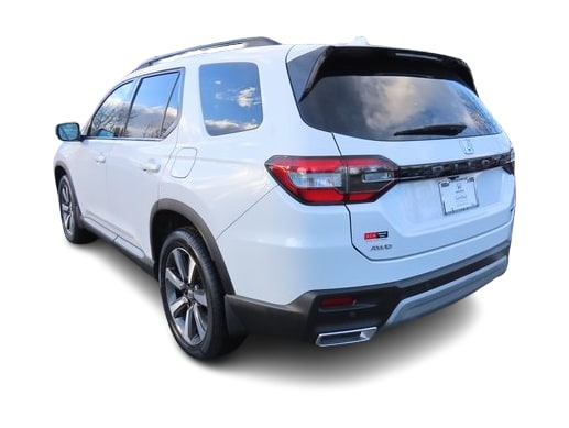 Thumbnail: 2023 Honda Pilot - 4