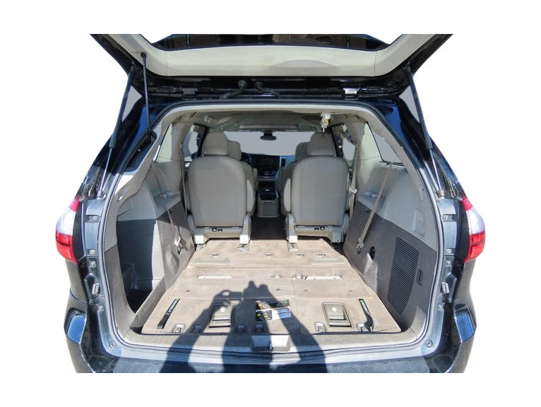2018 Toyota Sienna XLE 15