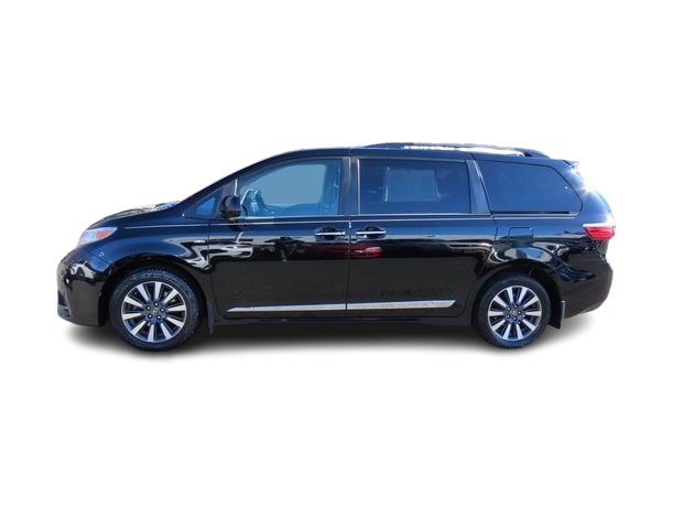 2018 Toyota Sienna XLE 3
