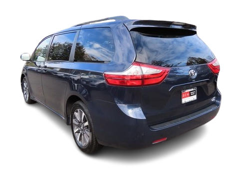 Thumbnail: 2019 Toyota Sienna - 5