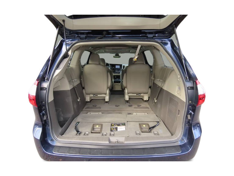 Thumbnail: 2019 Toyota Sienna - 18