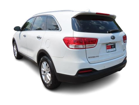 Thumbnail: 2016 Kia Sorento - 4