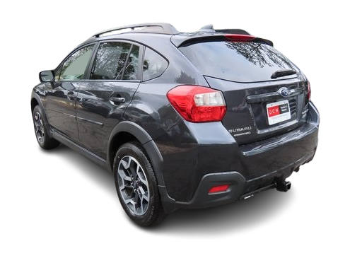 Thumbnail: 2017 Subaru Crosstrek - 4