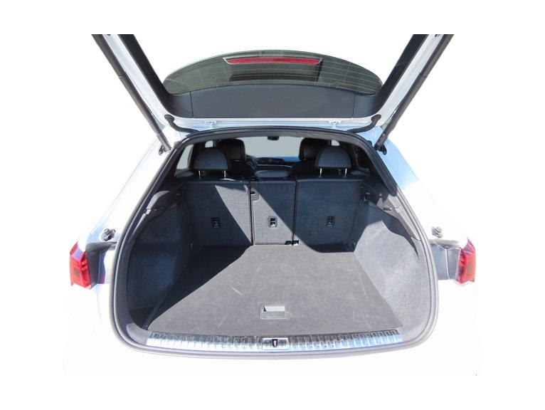 Thumbnail: 2023 Audi Q3 - 18