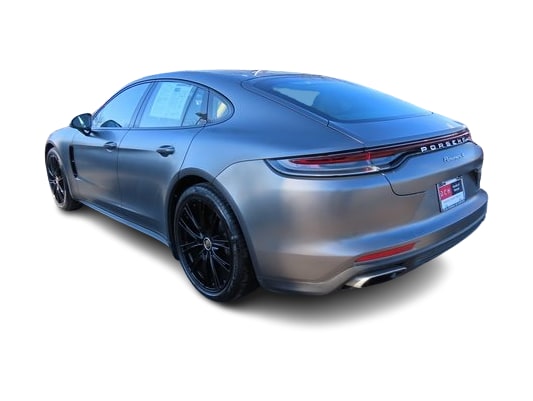 2022 Porsche Panamera 4 4