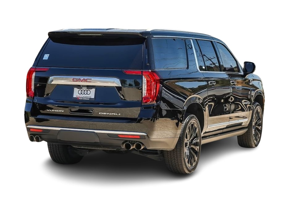 Thumbnail: 2022 GMC Yukon XL - 16