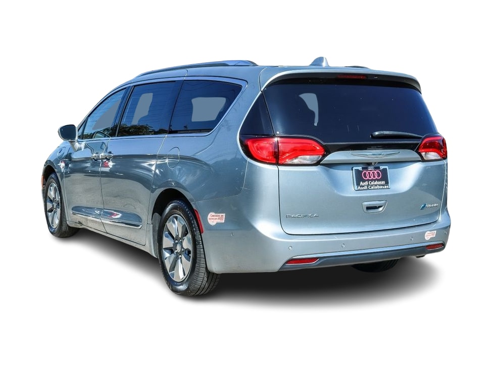 Thumbnail: 2019 Chrysler Pacifica - 3