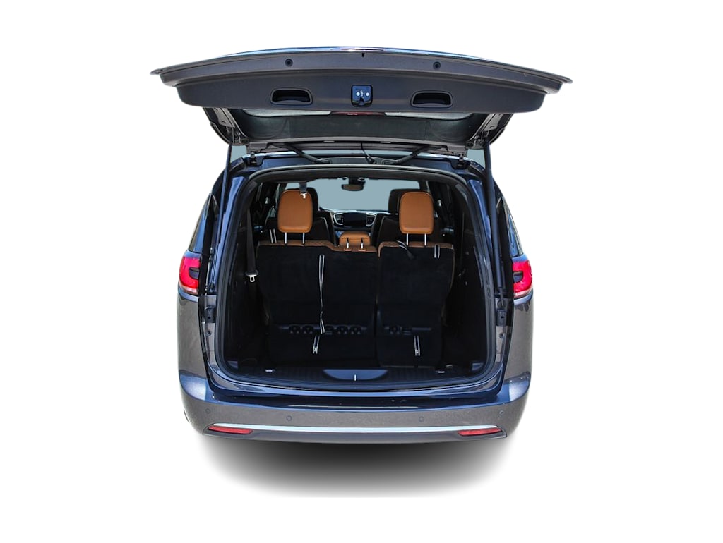 Thumbnail: 2022 Chrysler Pacifica - 16