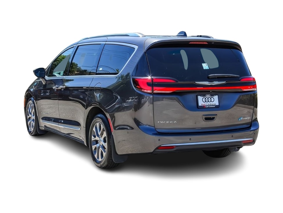 Thumbnail: 2022 Chrysler Pacifica - 3