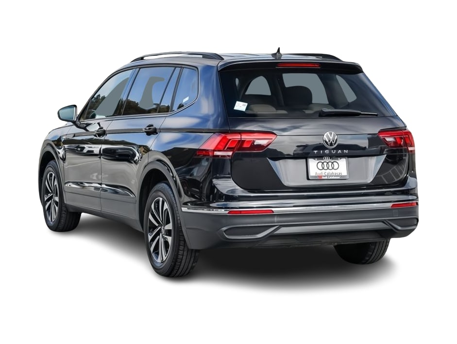 Thumbnail: 2023 Volkswagen Tiguan - 3
