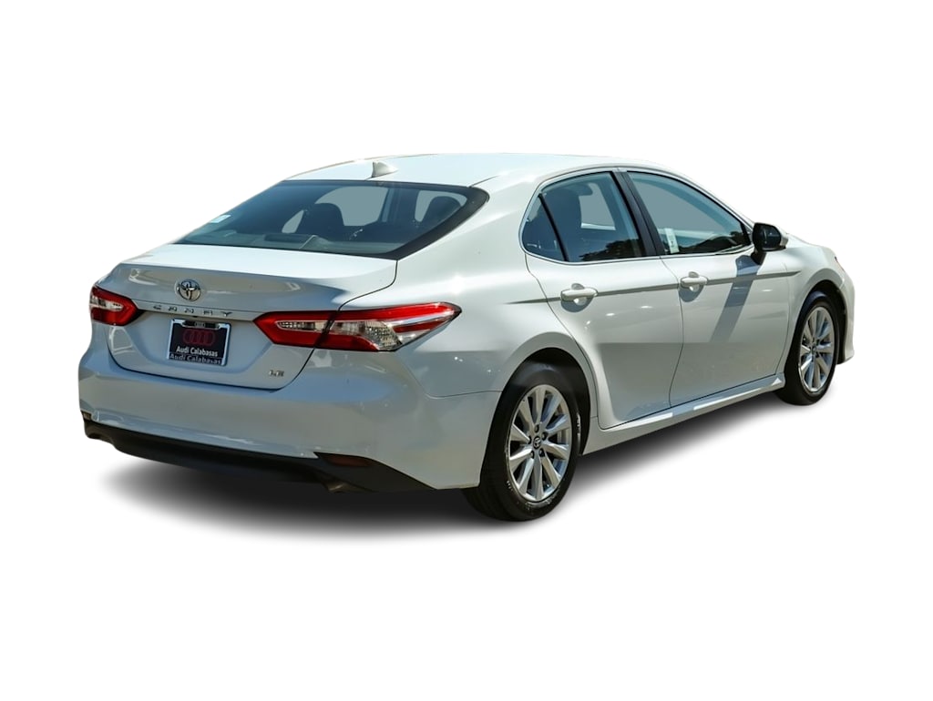 Thumbnail: 2019 Toyota Camry - 18